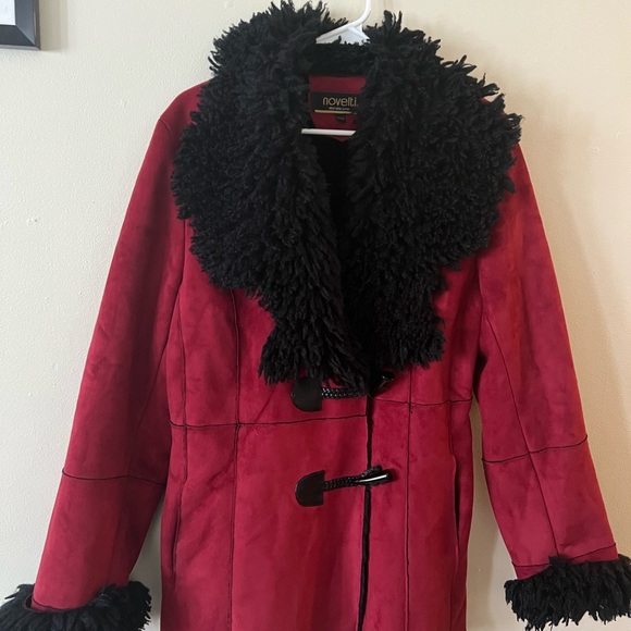 Women's Red Jacket with Black Fur Trim - Picture 3 of 3